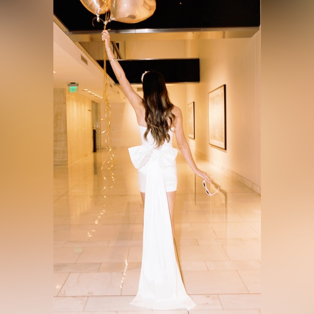 White Strapless Bow-Back Mini Dress with Train